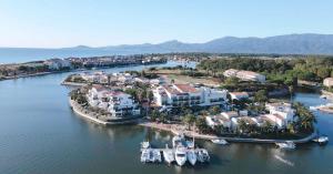 Lile De La Lagune,Near Aqualand St Cyprien,5 star