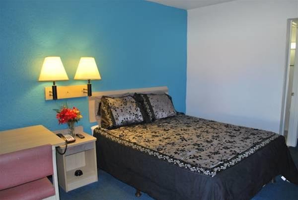 super 7 inn dallas southwest