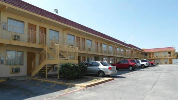 super 7 inn dallas southwest