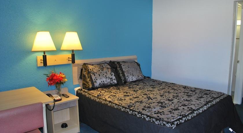 super 7 inn dallas southwest