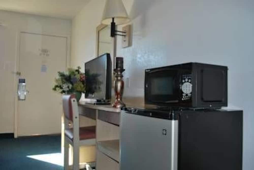 super 7 inn dallas southwest