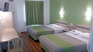 Motel 6 San Antonio, Tx - South,San Antonio>>Bexar County,2 star