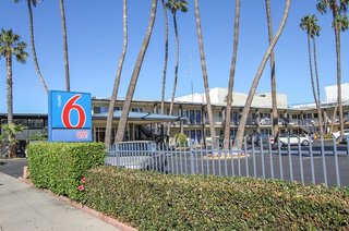 Motel 6 San Diego Airport - Harbor,California>>Downtown San Diego,2 star