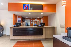 motel 6 raleigh nc cary
