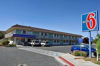 Motel 6 Bakersfield, Ca - Airport,California>>Bakersfield,2 star