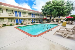 Motel 6 Huntsville, Tx,Huntsville>>Conroe,2 star