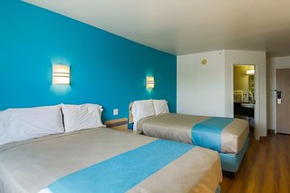 motel 6 wheatland wy