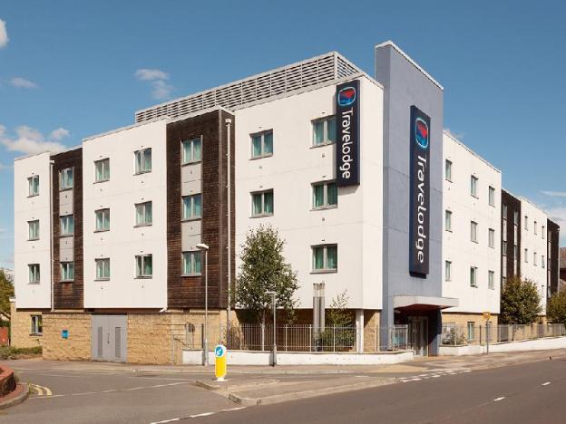travelodge bracknell central