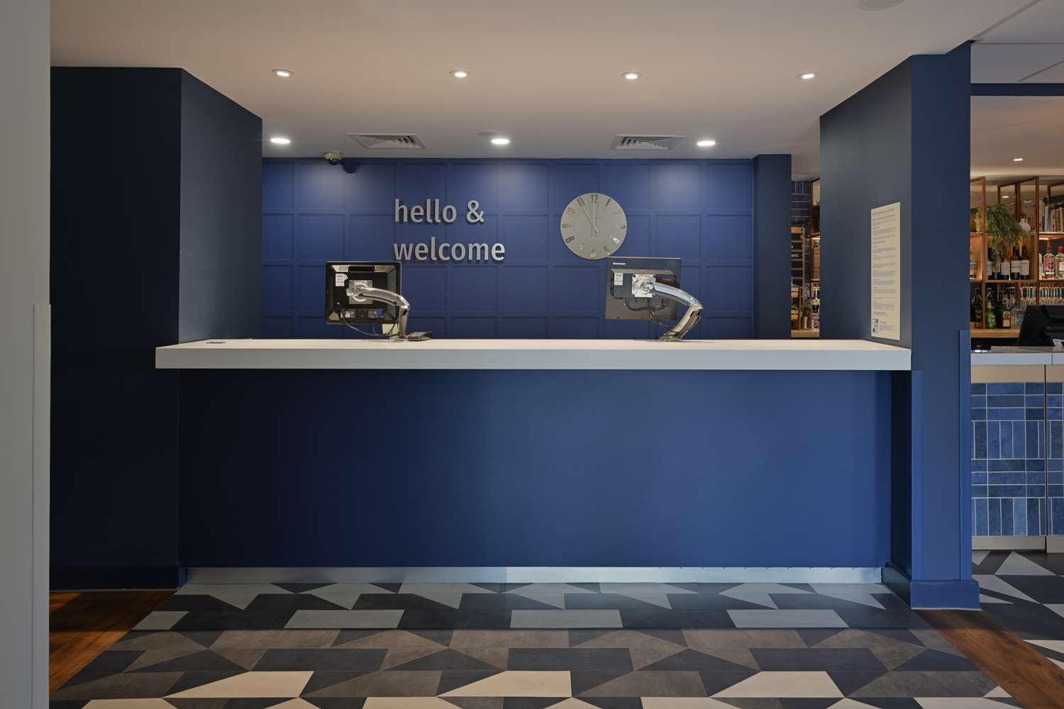 travelodge bracknell central