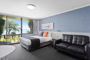 swansea motor inn