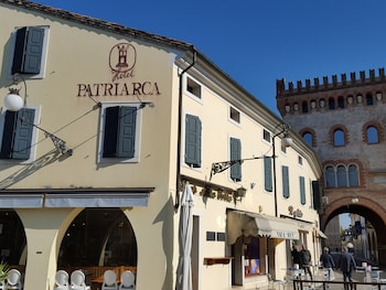 Hotel And Wellness Patriarca,Pordenone>>Casarsa Della Delizia,3 star
