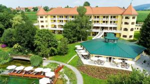 Wellnesshotel Parkschlossl Zu Thyrnau Ihr Adults Only Spa Resort,Thyrnau>>Passau,4 star