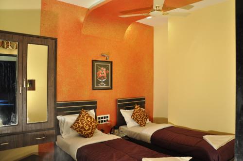 hotel planet plaza