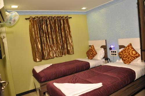 hotel planet plaza