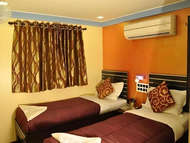 hotel planet plaza