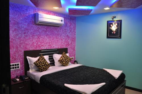 hotel planet plaza