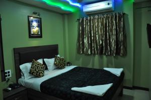 hotel planet plaza