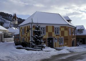 gasthaus hotel zur schonenburg