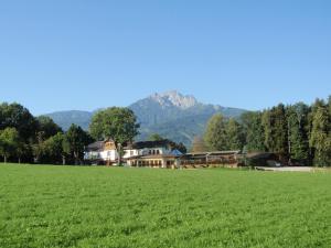 Wirtshaus Nattererboden,Innsbruck>>Igls,3 star