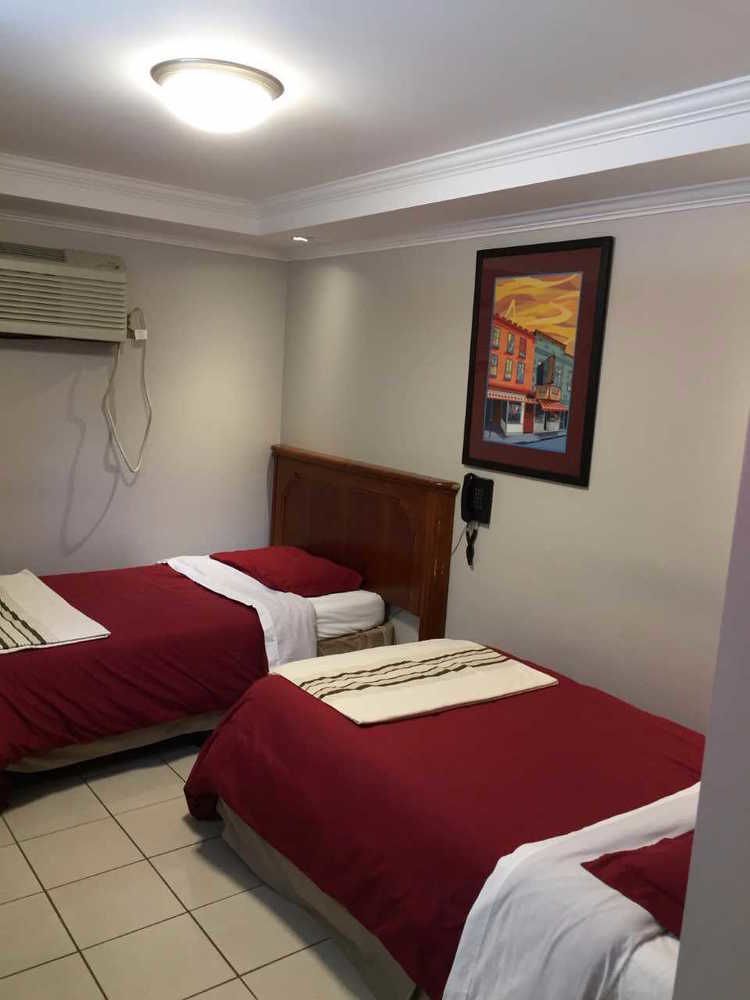 samesun montreal central hostel
