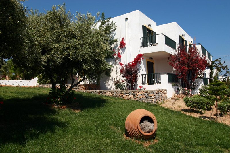 hersonissos village hotel and bungalows all inclusive