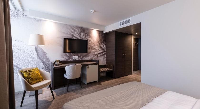 ambassador boutique hotel