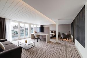 ambassador boutique hotel