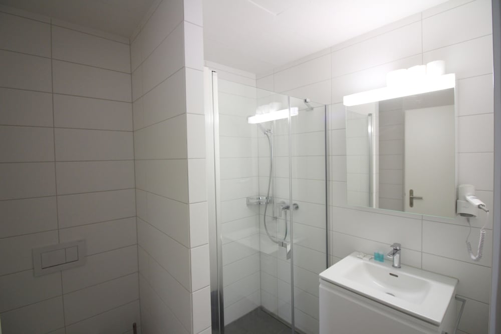 swiss star zurich airport