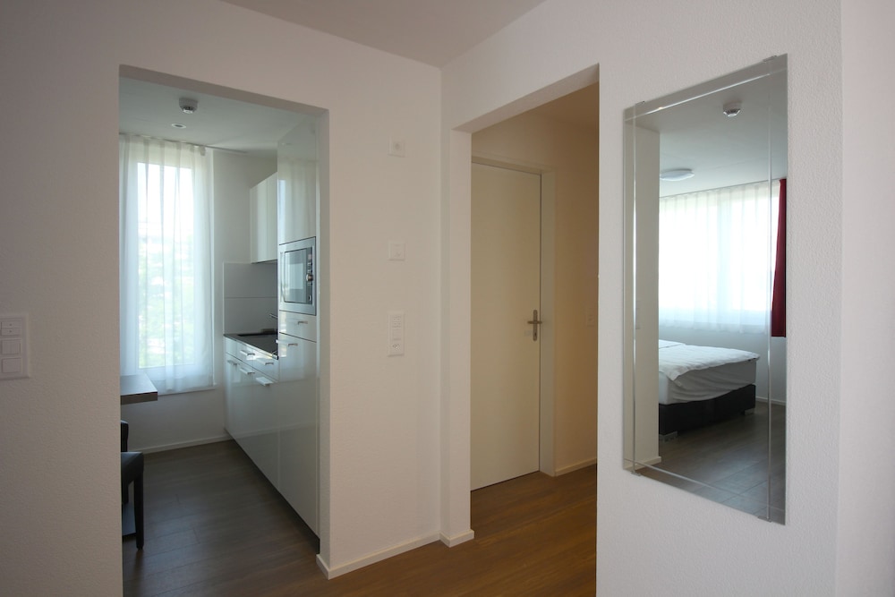 swiss star zurich airport