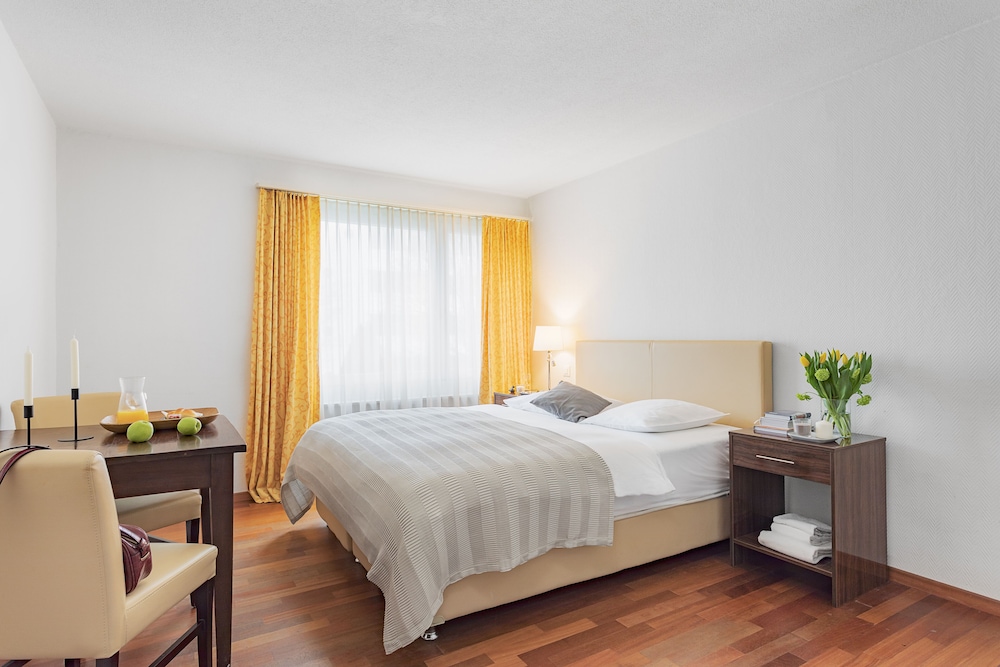 swiss star zurich airport