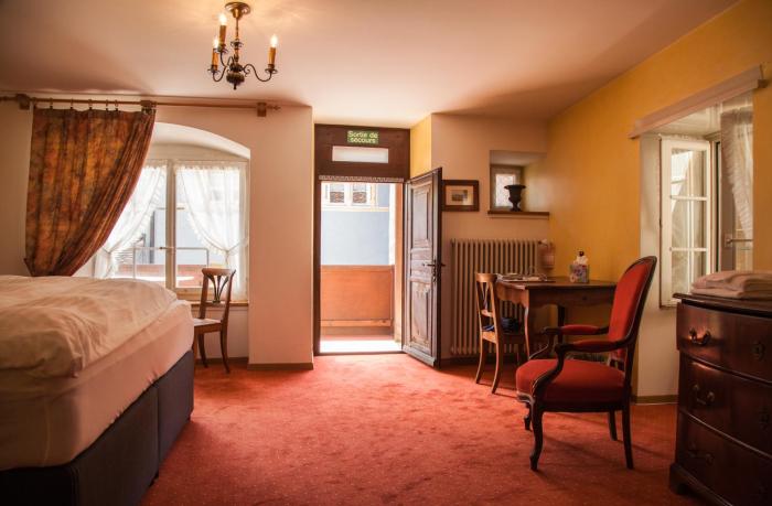 hotel les vieux toits