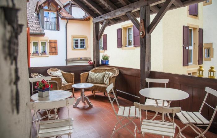 hotel les vieux toits