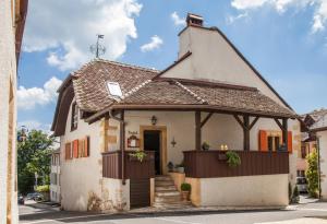 Hôtel Les Vieux Toits,Neuchatel>>Hauterive,3 star