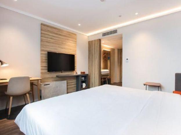 hanting premium hotel nanjing xuanwumen