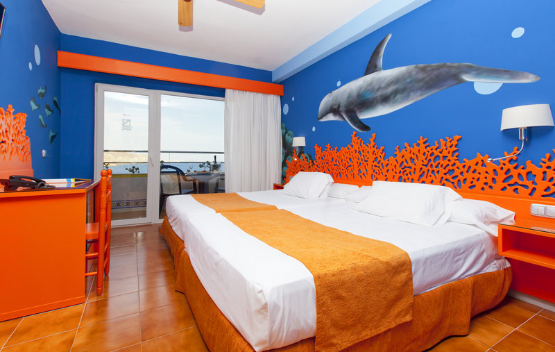 diverhotel odyssey aguadulce