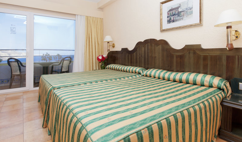 diverhotel odyssey aguadulce
