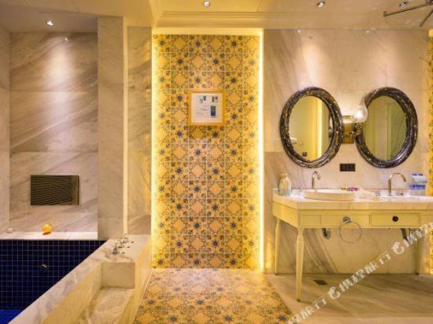 huaqing aegean inter hot spring resort