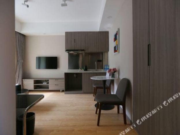 huaqing aegean inter hot spring resort