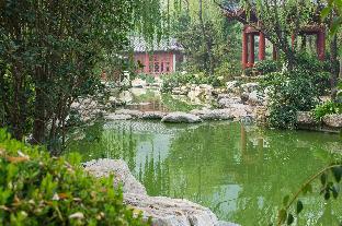 huaqing aegean inter hot spring resort