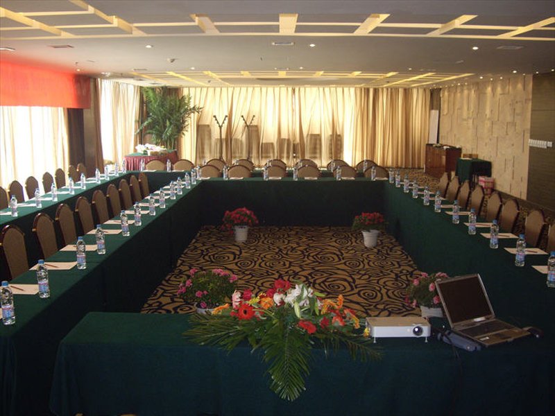 huaqing aegean inter hot spring resort