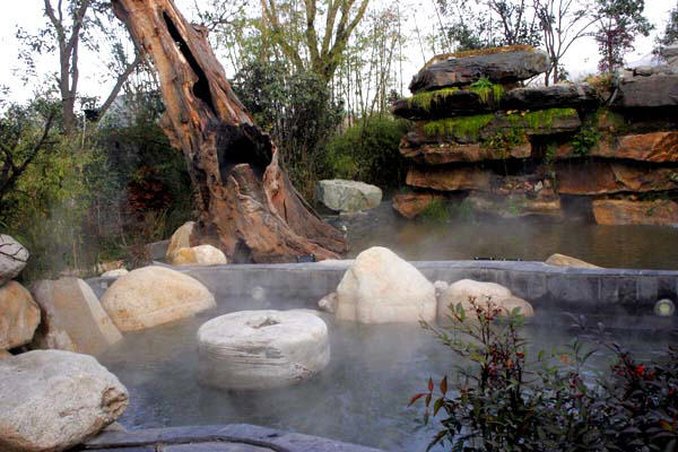 huaqing aegean inter hot spring resort