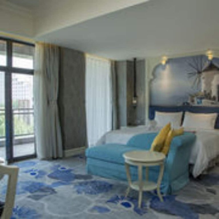 huaqing aegean inter hot spring resort