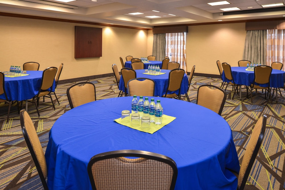 holiday inn express hotel and suites nampa by ihg