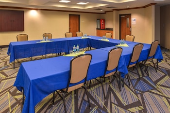 holiday inn express hotel and suites nampa by ihg