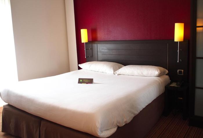 ibis styles nantes centre place royale