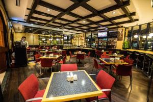 Welcome Hotel Apartments 1,Sheikh Zayed Road>>Bur Dubai,3 star