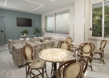 hotel prestige