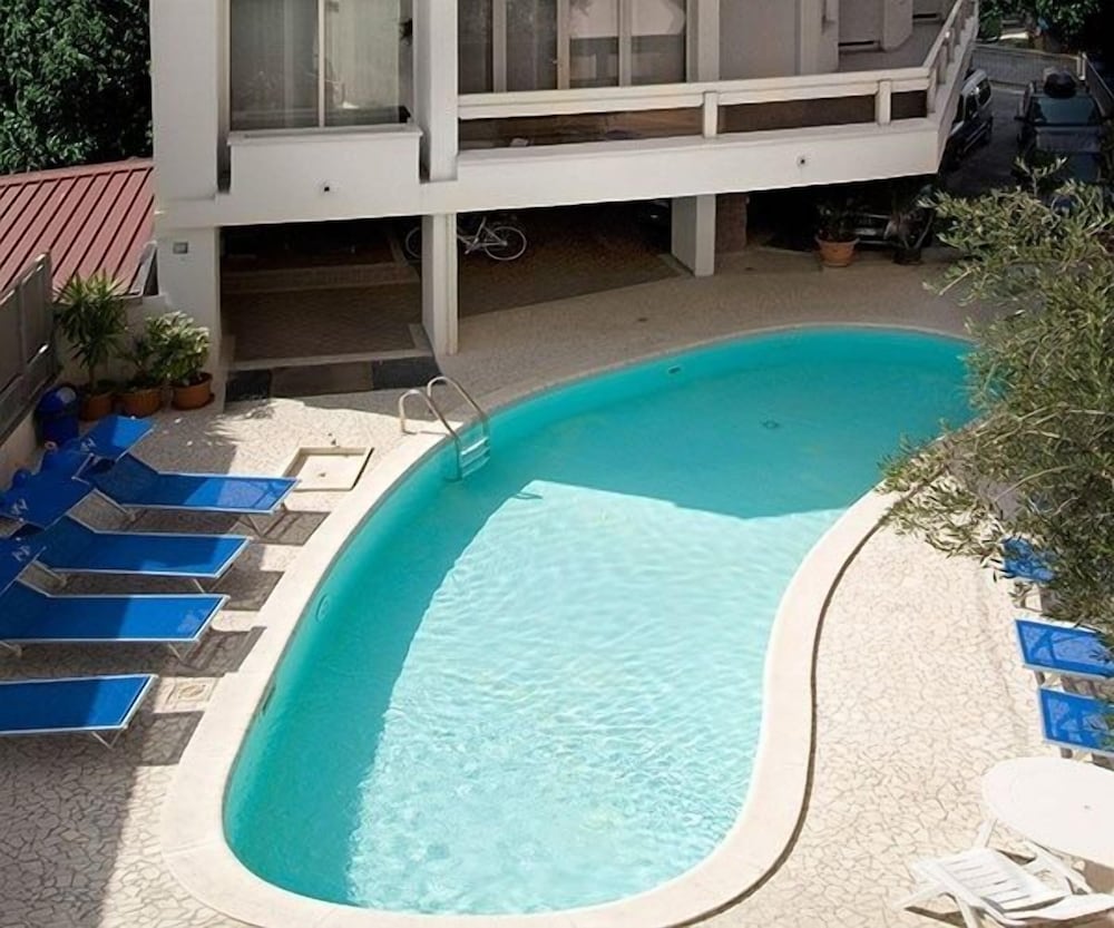 hotel prestige