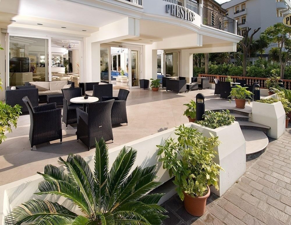 hotel prestige