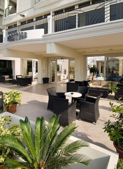 hotel prestige